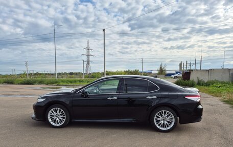 Toyota Camry, 2019 год, 3 390 000 рублей, 7 фотография