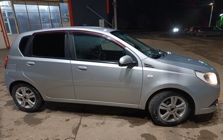 Chevrolet Aveo III, 2010 год, 745 000 рублей, 2 фотография