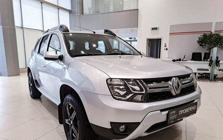 Renault Duster I рестайлинг, 2017 год, 1 492 000 рублей, 3 фотография