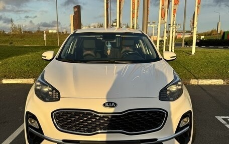 KIA Sportage IV рестайлинг, 2020 год, 2 600 000 рублей, 1 фотография