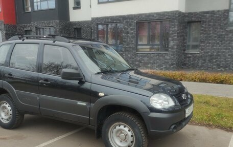 Chevrolet Niva I рестайлинг, 2015 год, 730 000 рублей, 5 фотография