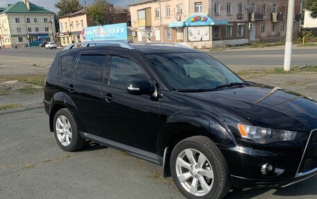 Mitsubishi Outlander III рестайлинг 3, 2010 год, 1 500 000 рублей, 5 фотография