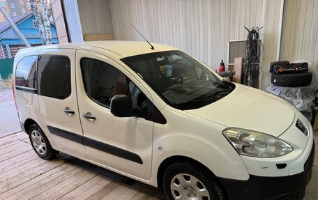 Peugeot Partner II рестайлинг 2, 2010 год, 700 000 рублей, 4 фотография