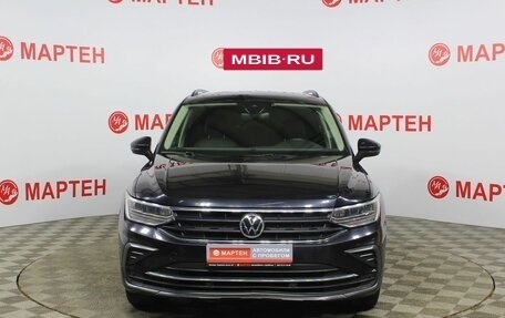 Volkswagen Tiguan II, 2021 год, 2 799 000 рублей, 2 фотография