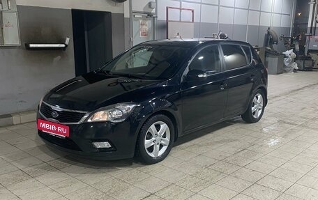 KIA cee'd I рестайлинг, 2012 год, 890 000 рублей, 2 фотография