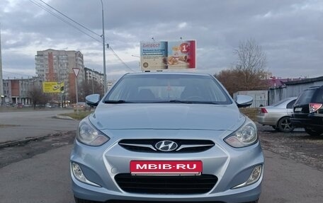 Hyundai Solaris II рестайлинг, 2011 год, 730 000 рублей, 3 фотография