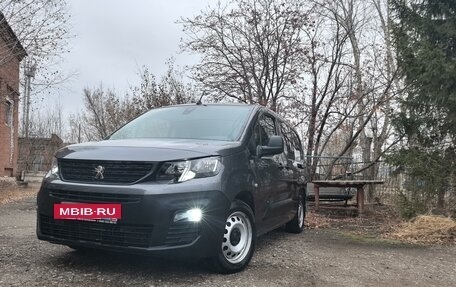 Peugeot Partner II рестайлинг 2, 2021 год, 2 380 000 рублей, 7 фотография