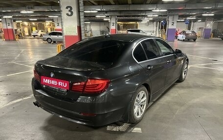 BMW 5 серия, 2011 год, 1 760 000 рублей, 2 фотография