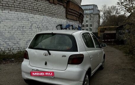 Toyota Vitz, 2000 год, 330 000 рублей, 7 фотография