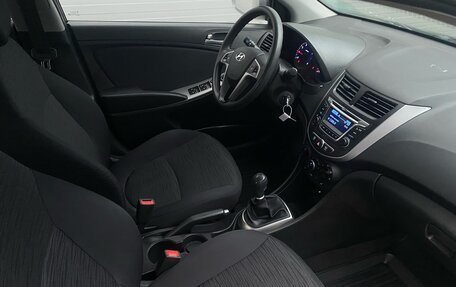 Hyundai Solaris II рестайлинг, 2016 год, 888 000 рублей, 10 фотография