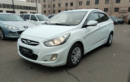 Hyundai Solaris II рестайлинг, 2012 год, 840 000 рублей, 1 фотография