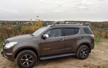 Chevrolet TrailBlazer II, 2014 год, 2 000 000 рублей, 1 фотография