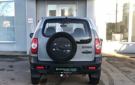 Chevrolet Niva I рестайлинг, 2010 год, 500 000 рублей, 5 фотография