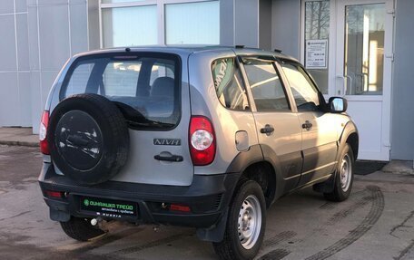 Chevrolet Niva I рестайлинг, 2010 год, 500 000 рублей, 6 фотография