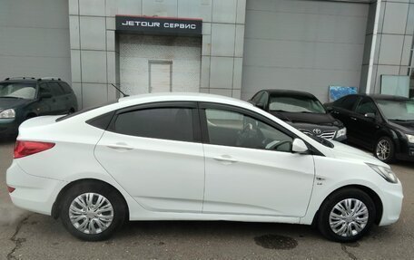 Hyundai Solaris II рестайлинг, 2012 год, 840 000 рублей, 5 фотография