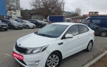 KIA Rio III рестайлинг, 2013 год, 1 200 000 рублей, 6 фотография