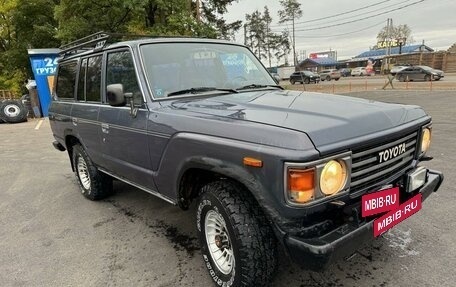 Toyota Land Cruiser 70, 1985 год, 1 250 000 рублей, 3 фотография