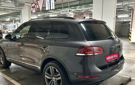 Volkswagen Touareg III, 2011 год, 2 600 000 рублей, 3 фотография