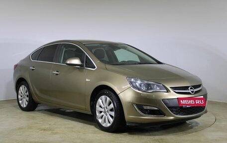 Opel Astra J, 2013 год, 999 000 рублей, 3 фотография