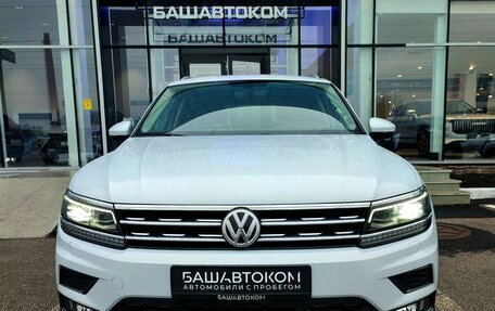 Volkswagen Tiguan II, 2018 год, 3 270 000 рублей, 2 фотография