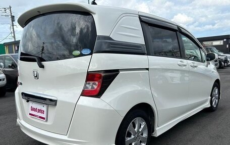 Honda Freed I, 2014 год, 950 000 рублей, 7 фотография