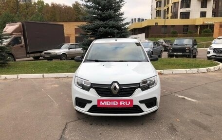 Renault Logan II, 2019 год, 1 115 000 рублей, 2 фотография