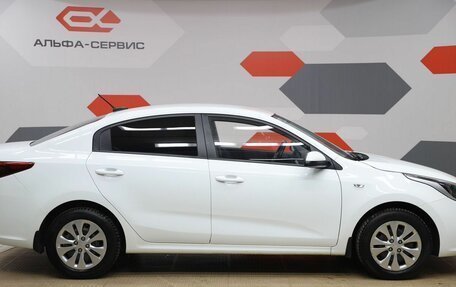 KIA Rio IV, 2017 год, 1 350 000 рублей, 4 фотография