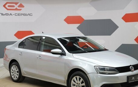 Volkswagen Jetta VI, 2012 год, 770 000 рублей, 3 фотография