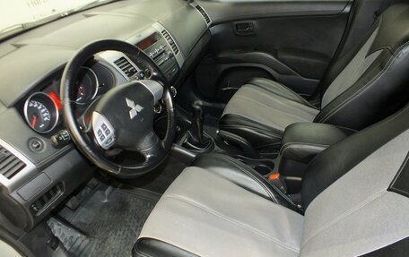 Mitsubishi Outlander III рестайлинг 3, 2010 год, 1 150 000 рублей, 6 фотография