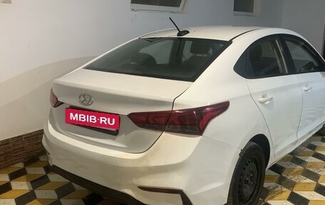 Hyundai Solaris II рестайлинг, 2019 год, 1 100 000 рублей, 4 фотография