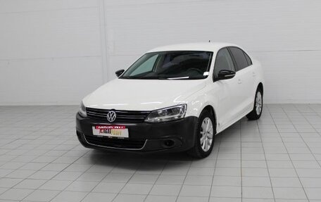 Volkswagen Jetta VI, 2013 год, 650 000 рублей, 1 фотография