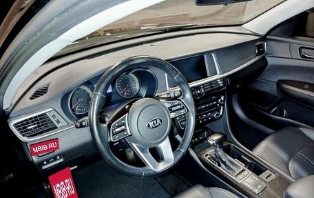 KIA K5 II, 2018 год, 2 135 000 рублей, 16 фотография