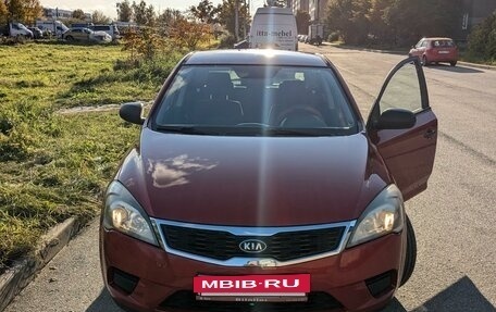 KIA cee'd I рестайлинг, 2012 год, 780 000 рублей, 2 фотография