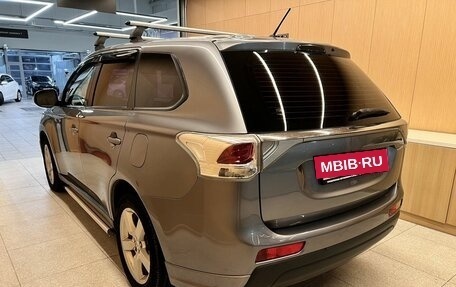 Mitsubishi Outlander III рестайлинг 3, 2012 год, 1 379 000 рублей, 7 фотография