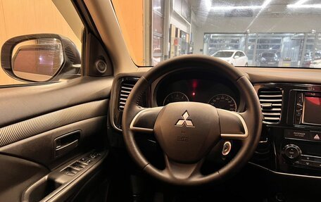 Mitsubishi Outlander III рестайлинг 3, 2012 год, 1 379 000 рублей, 17 фотография