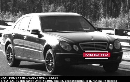 Mercedes-Benz E-Класс, 2003 год, 850 000 рублей, 6 фотография