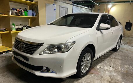 Toyota Camry, 2012 год, 1 560 000 рублей, 2 фотография