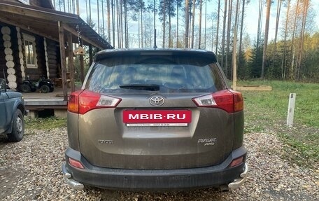 Toyota RAV4, 2013 год, 2 200 000 рублей, 5 фотография