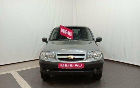 Chevrolet Niva I рестайлинг, 2017 год, 915 000 рублей, 2 фотография