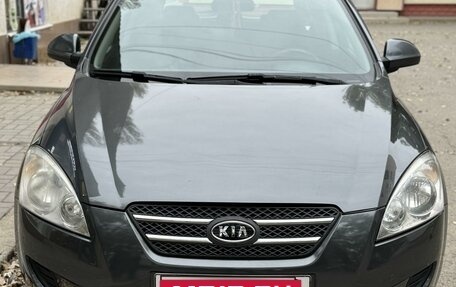 KIA cee'd I рестайлинг, 2008 год, 700 000 рублей, 2 фотография