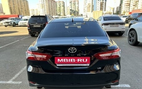 Toyota Camry, 2019 год, 3 380 000 рублей, 8 фотография