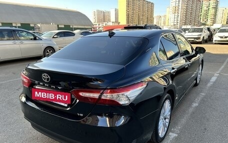 Toyota Camry, 2019 год, 3 380 000 рублей, 7 фотография