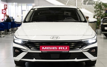 Hyundai Elantra, 2023 год, 2 690 000 рублей, 2 фотография