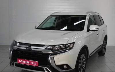 Mitsubishi Outlander III рестайлинг 3, 2019 год, 2 580 000 рублей, 1 фотография