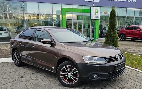 Volkswagen Jetta VI, 2012 год, 750 000 рублей, 3 фотография