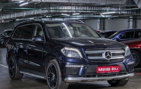 Mercedes-Benz GL-Класс, 2015 год, 3 299 000 рублей, 3 фотография