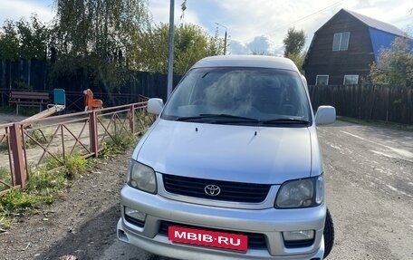 Toyota Lite Ace IV, 2001 год, 820 000 рублей, 2 фотография