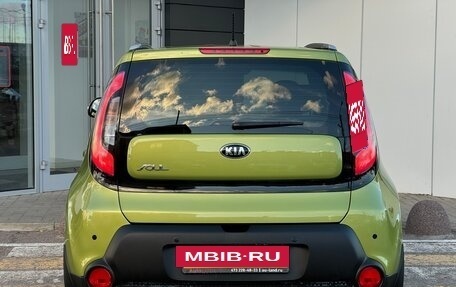 KIA Soul II рестайлинг, 2015 год, 1 683 000 рублей, 7 фотография