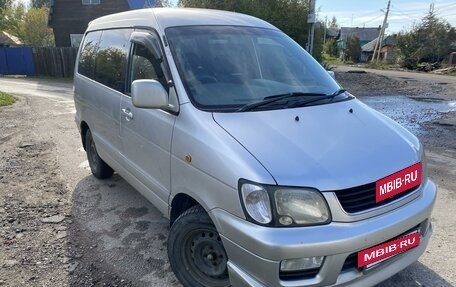 Toyota Lite Ace IV, 2001 год, 820 000 рублей, 3 фотография