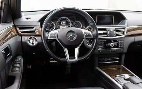 Mercedes-Benz E-Класс, 2012 год, 2 348 000 рублей, 15 фотография